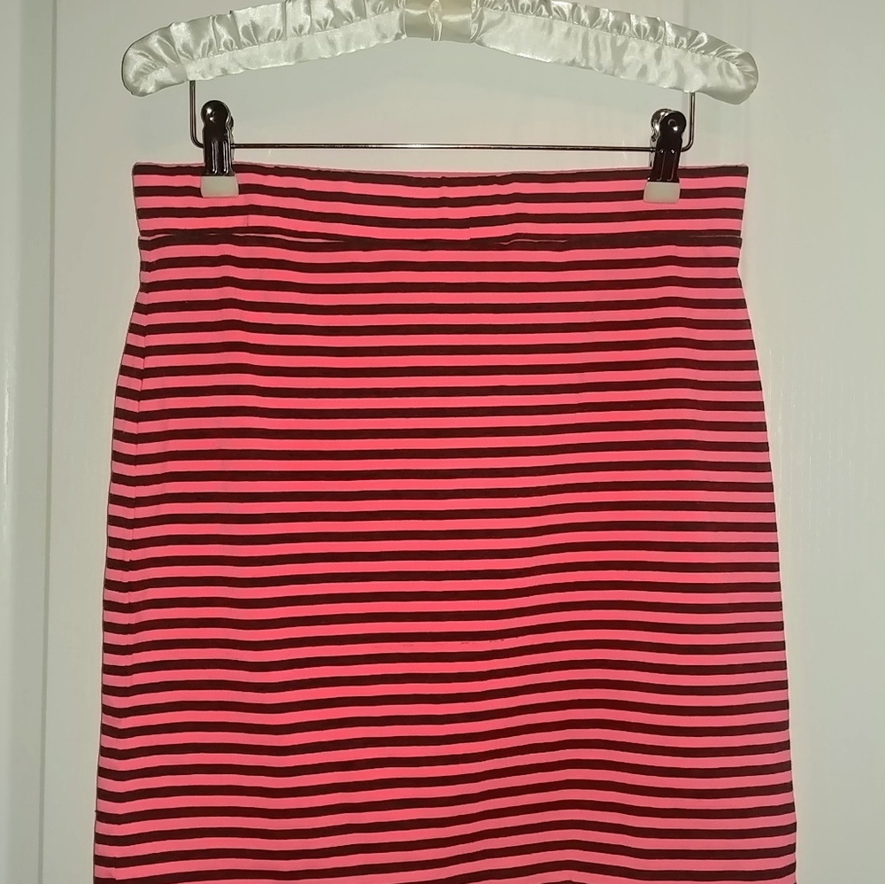 🔥NWT🔥H&M miniskirt